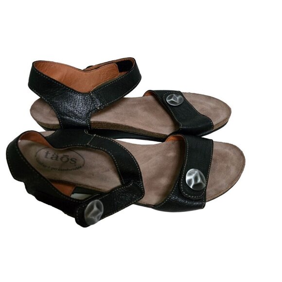 Taos Carousel Wedge Sandal Black Leather Hammered Silver Detail Size 41 - Picture 2 of 12